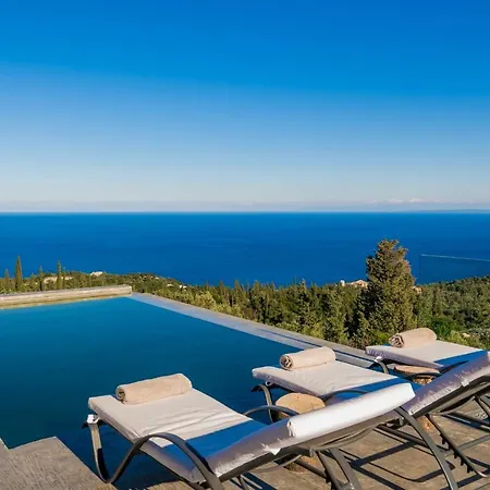Villa Nikolakos *
