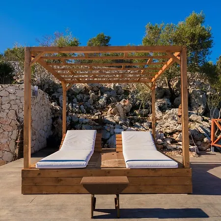 Willa Nikolakos Ajos Nikolaos