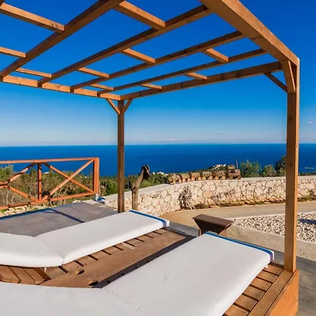Villa Nikolakos *