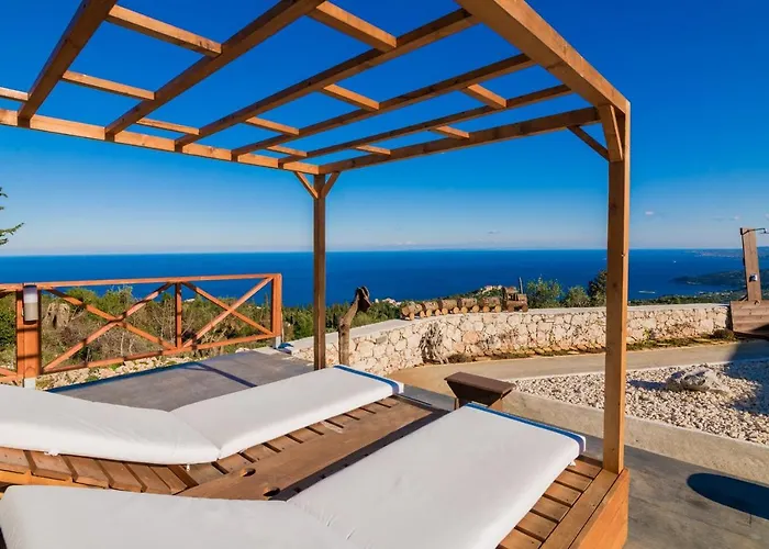 Villa Nikolakos *